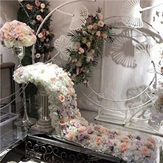 long table flower centerpieces