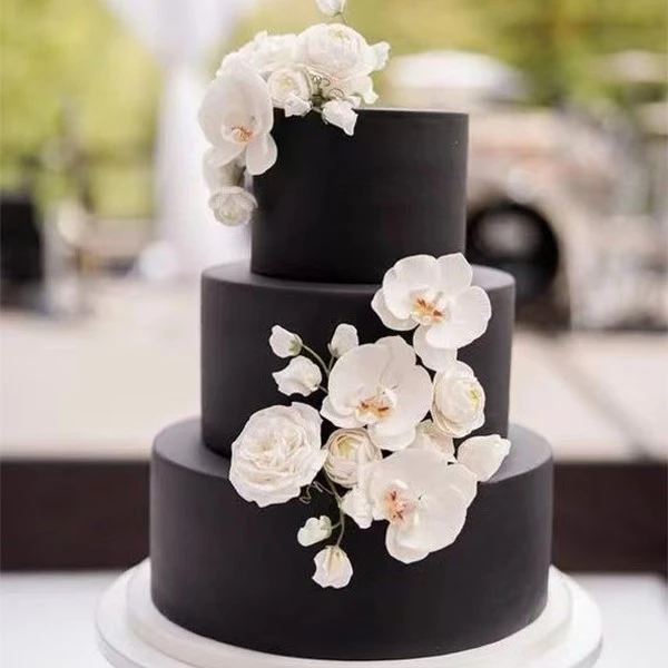 Black Wedding Cake Flowers Black Wedding Cake Flowers