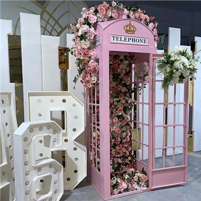 Cabina telefonica decorativa