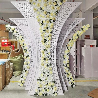 Decor de scenă de perete cu flori