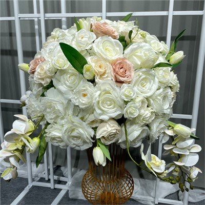 Centre de piese frumoase de flori