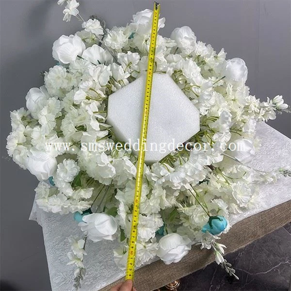 simple flower decoration for wedding reception